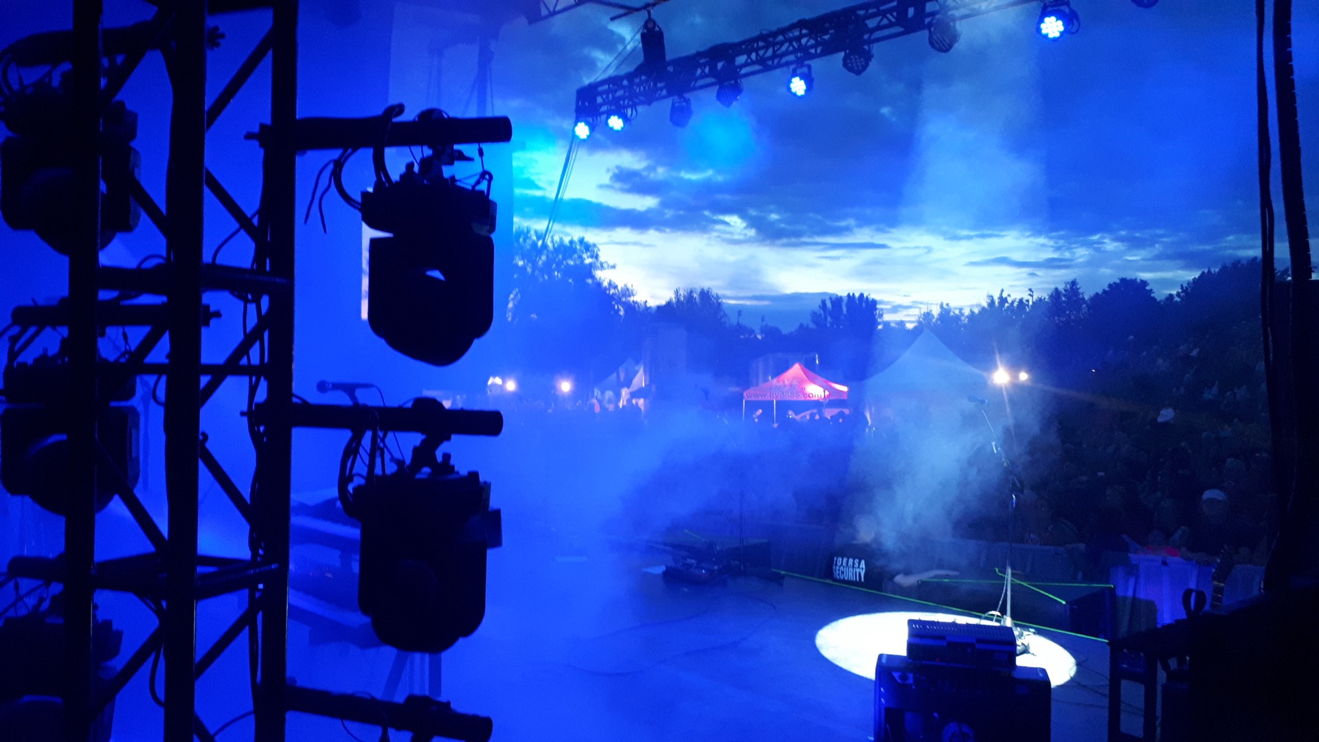 Concert lighting setup